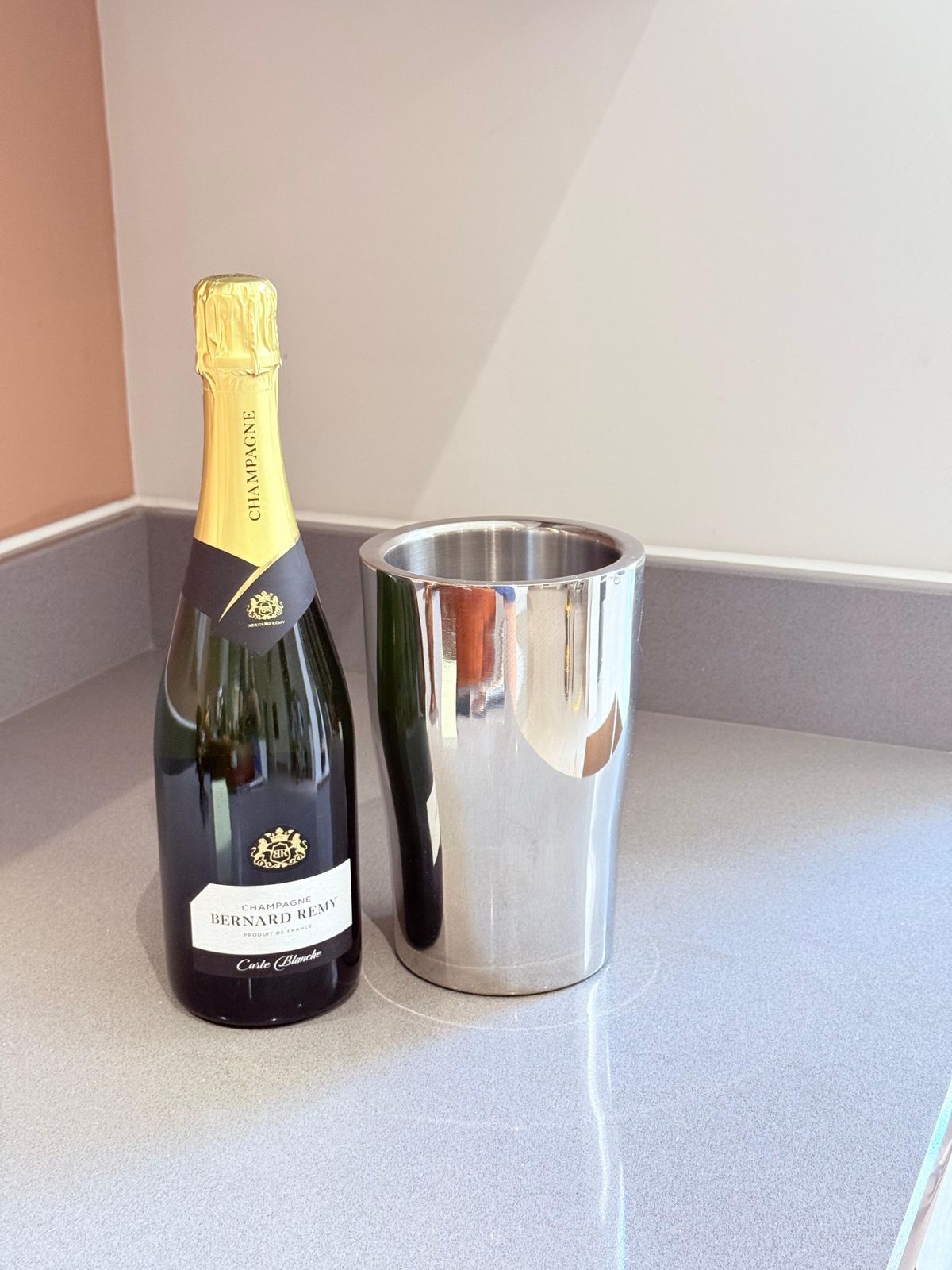 Seau à champagne moderniste en acier inoxydable / refroidisseur à vin, décoration intérieure moderne, idée cadeau photo 255.0