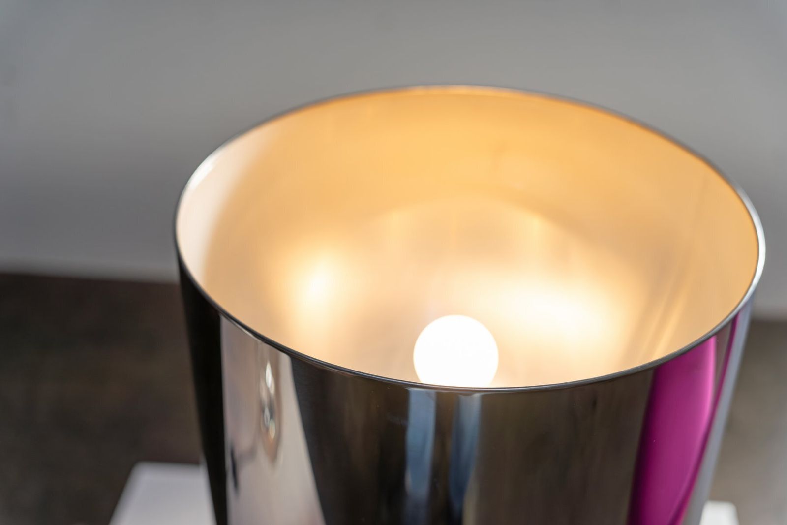 Acrylic Glass Table Lamps By Luigi Massoni For Guzzini, Italy, 1970s, Set Of 2 photo vintage