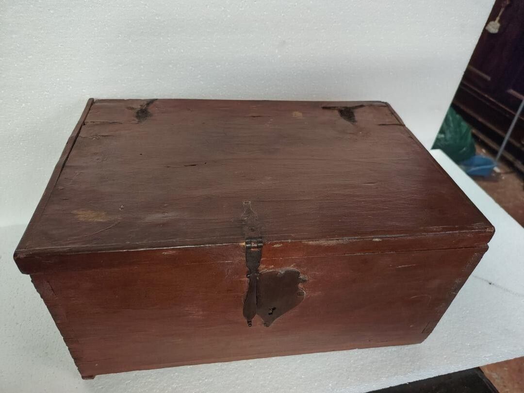 Home Decor Antique Wooden Box From The 17th Century photo