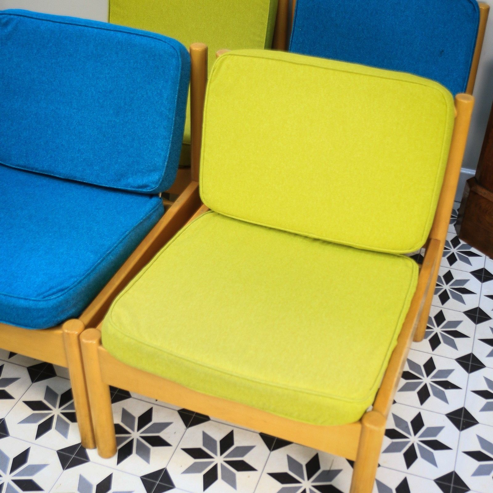 photo for sale Ercol 747 Modular Lounge Chairs Set Of 4 In Teal And Green.
