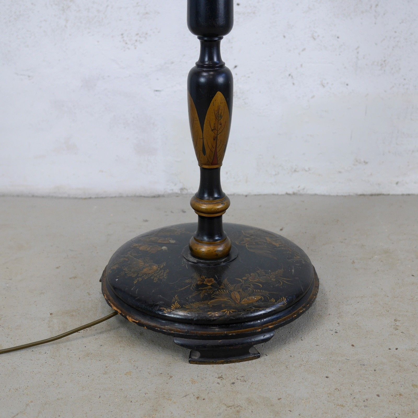 395.0 Antique Black Chinoiserie Wood Standard Lamp Circa 1920 Hand Painted #103046 photo