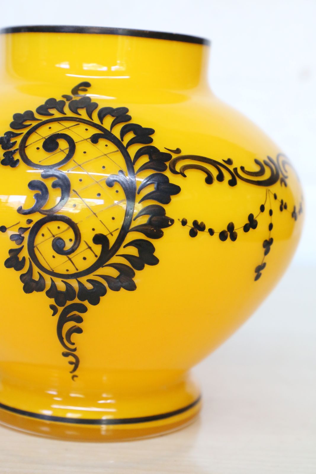An Antique Bohemian Tango Art Glass Vase Kralik Loetz Very Striking Orange & Black photo vinterior