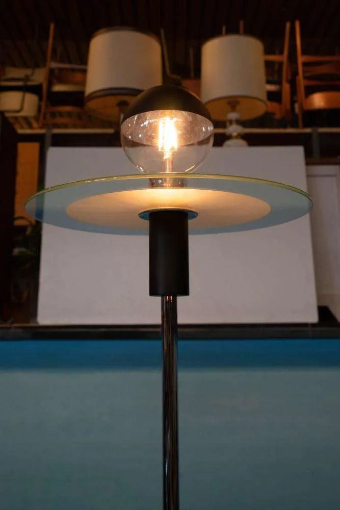 photo for sale Minimalistische Vloerlamp Van Glas En Chroom, In Bauhaus Stijl.