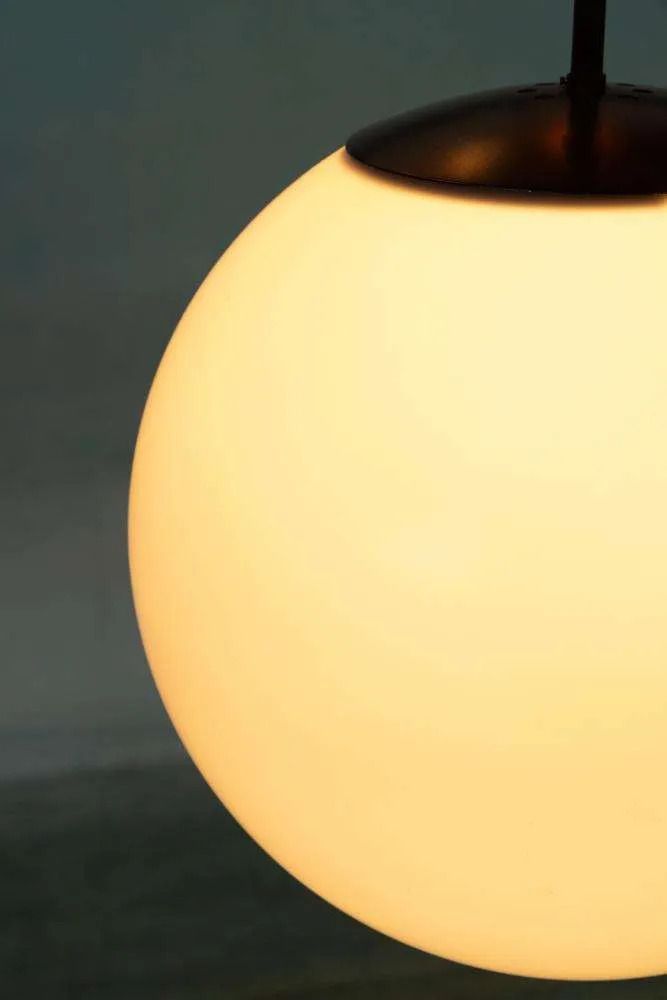photo vintage Space Age Xl Bollamp Raak 70s, Minimalist Globe Pendant.