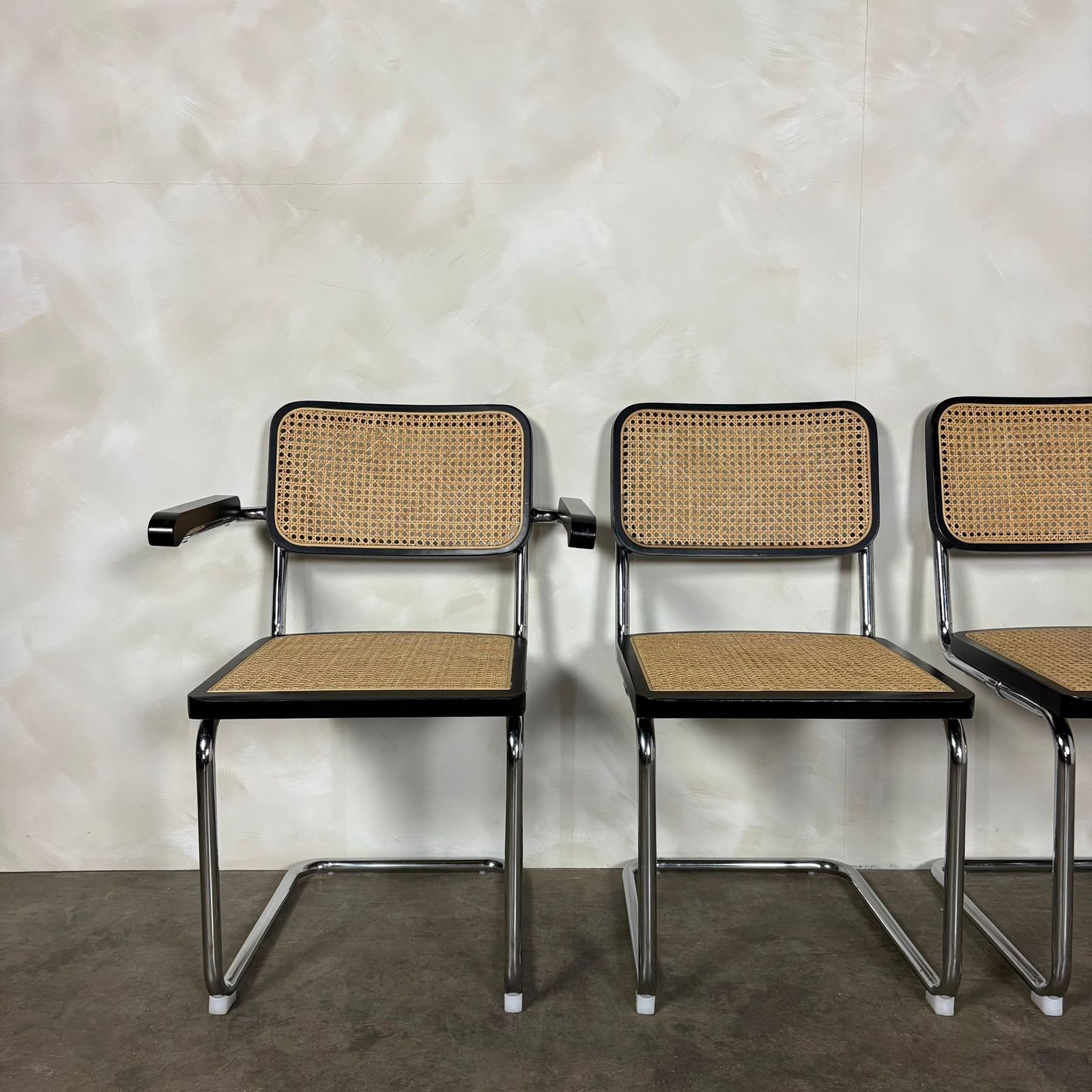 Four Black Cane Rattan Marcel Breuer Cesca Dining Chairs Mid Century Retro Mcm photo Meubels