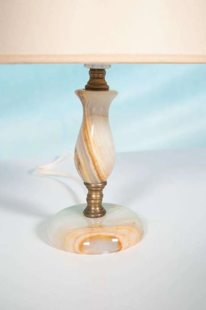 Boheemse Tafellamp Jaren 60/70, Regency Onyx Messing Tafellamp. photo Verlichting
