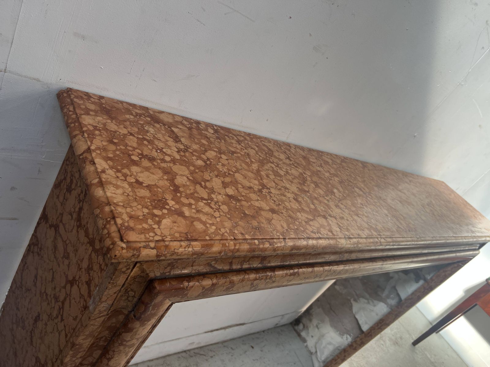 Louis XIV Style Fireplace In Speckled Breccia Marble, 19th Century photo vinterior