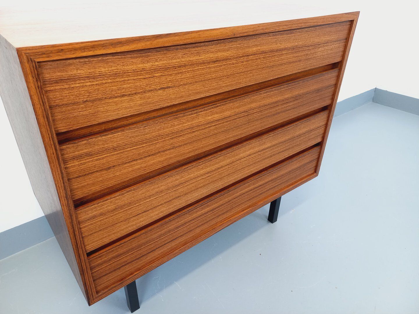 Modernist Scandinavian Chest Of Drawers In Rosewood And Metal photo buy