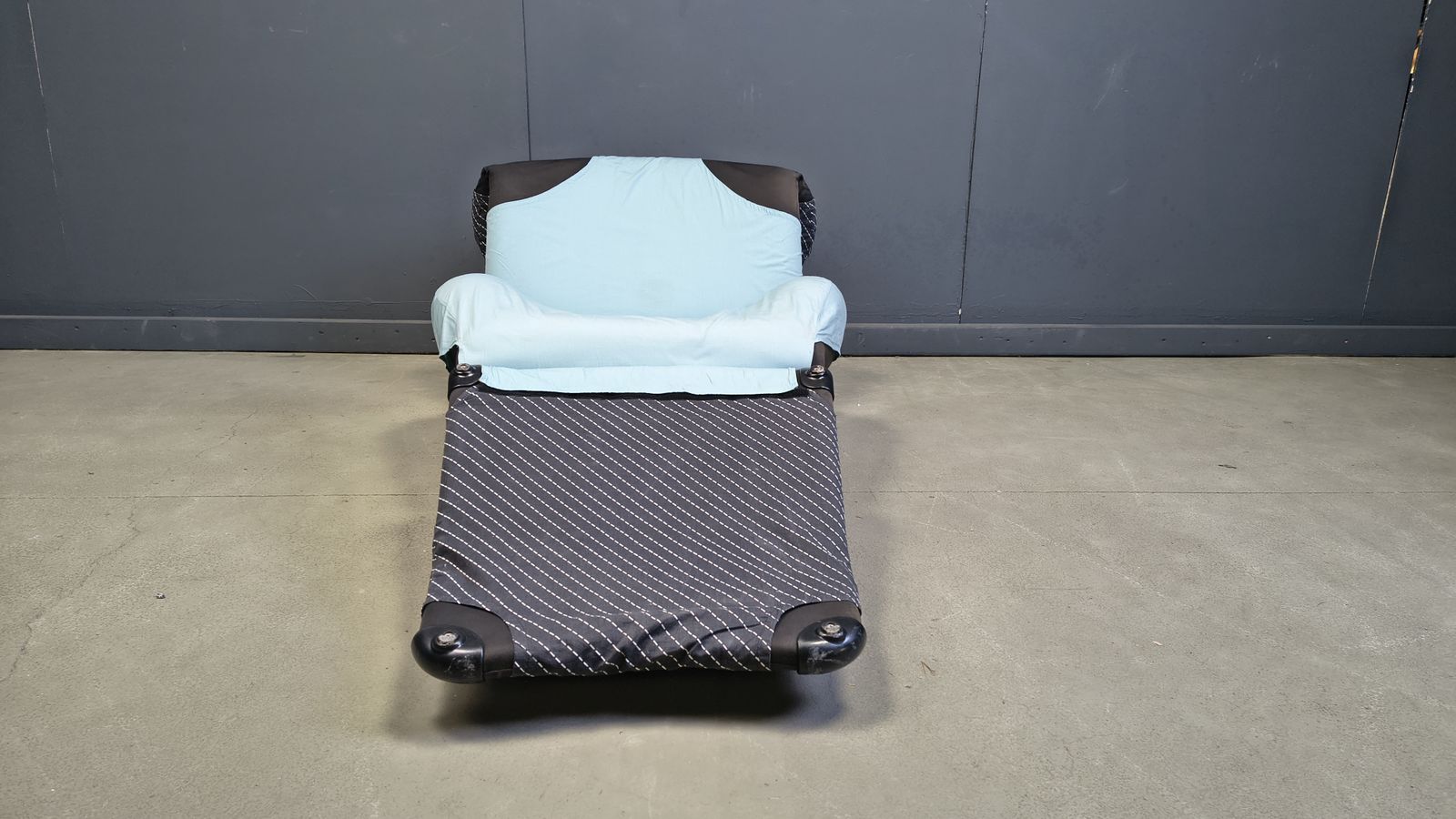 Wink Easy Chair Designed By Toshiyuki Kita For Cassina, 1980s photo 1500.0