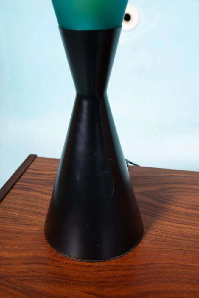 Vintage Designlamp Uit De Jaren 70/80, Memphis Stijl Diabolo. photo Verlichting