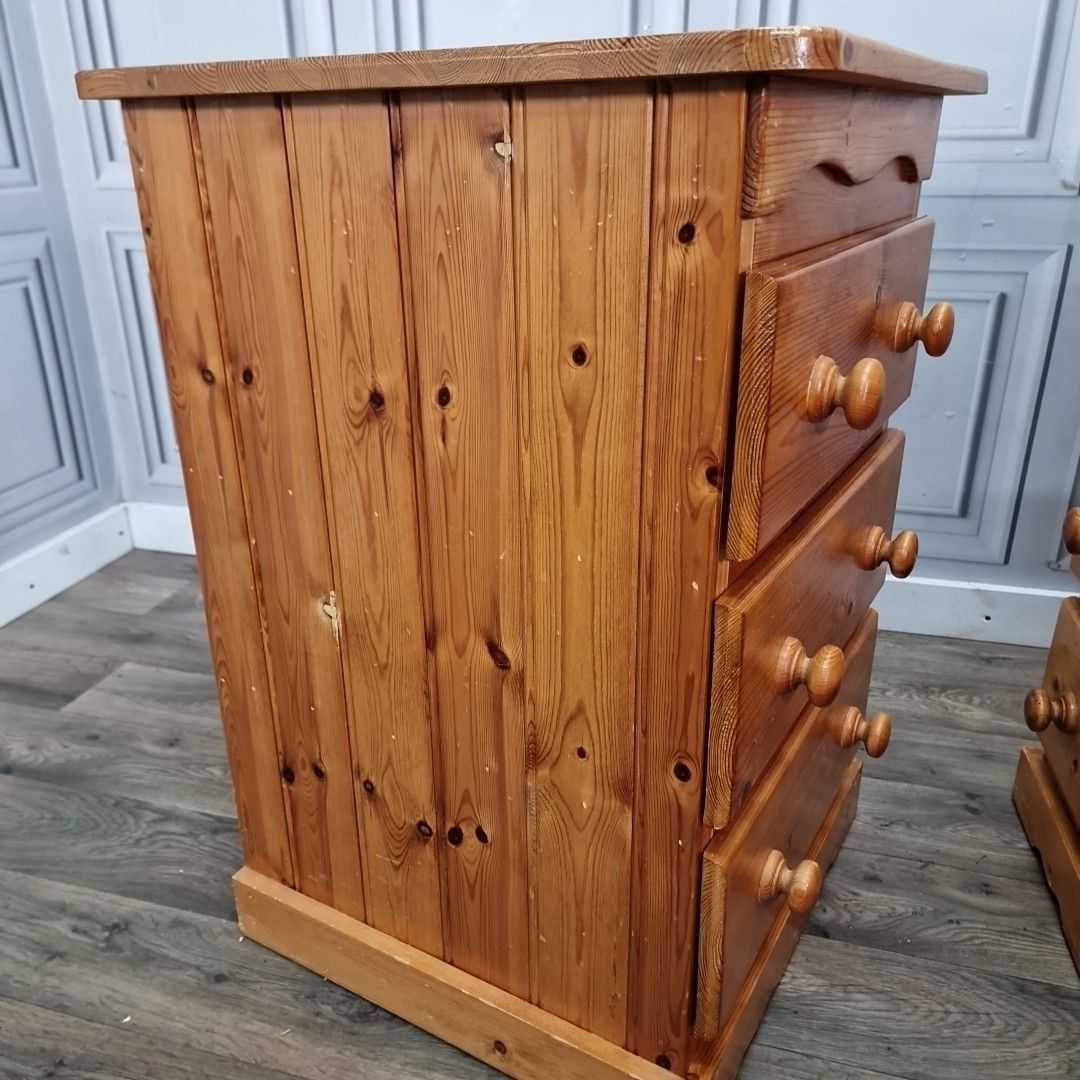 photo vinterior Retro Pair Pine Bedside Tables Chest Of Drawers Cabinets Solid Wooden Vintage