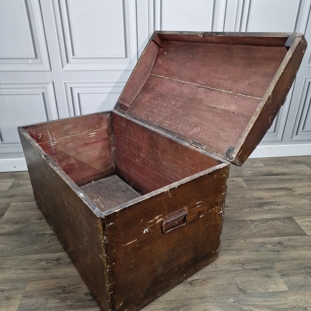 photo buy Antique Rustic Wooden Chest – Blanket Box / Trunk Metal Handles Dome Top Storage
