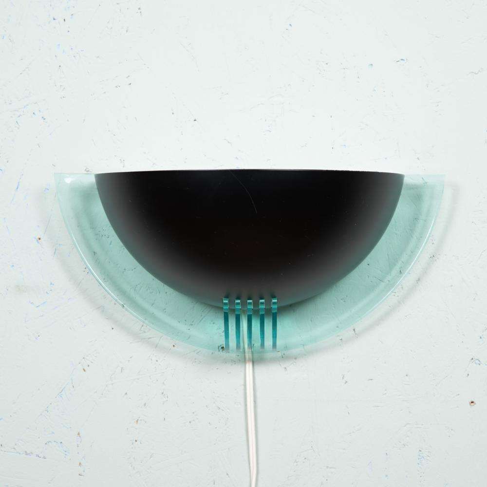 Memphis Wall Lamp 1980s, Space Age Uplight. photo furniture