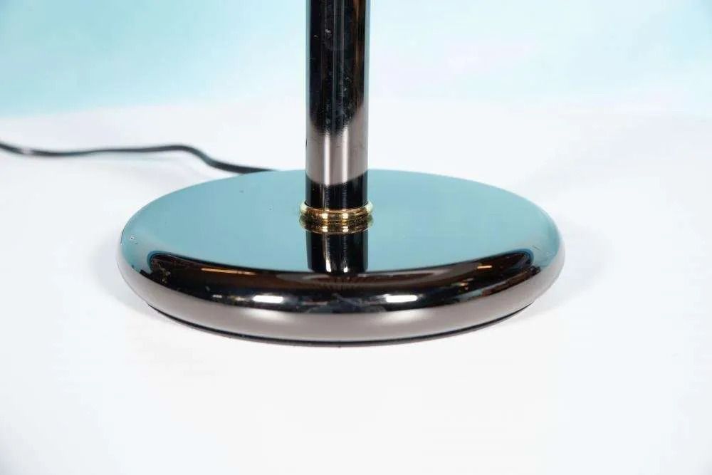 Vintage Tafelamp Uit De Jaren 1970, Memphis Design Elbow Lamp. photo vinterior