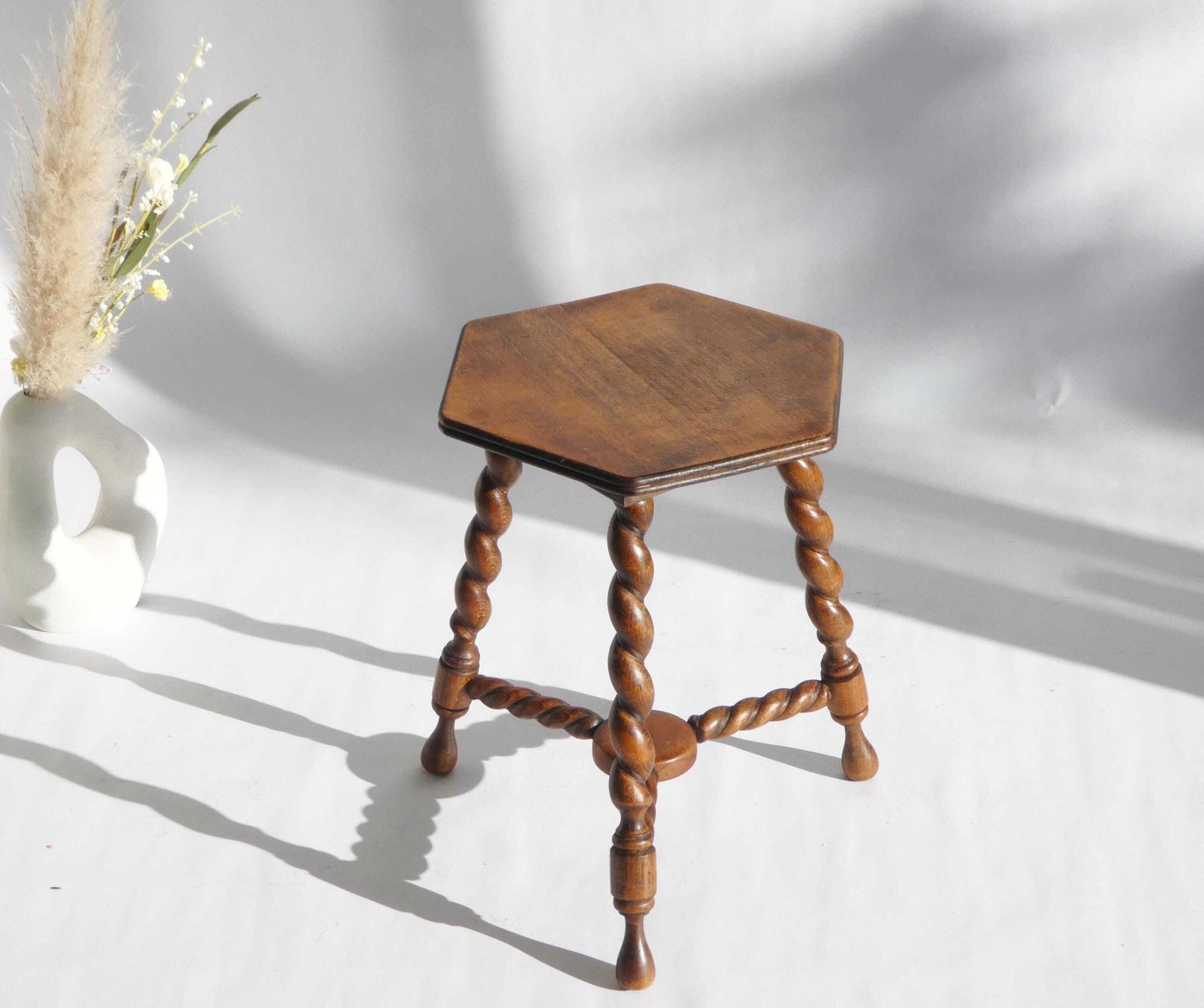Antique Hexagon Barley Twist Stool, Wooden Small Side Table Twisted Legs, Tripod Stool, Rustic Farmhouse Decor. photo vinterior
