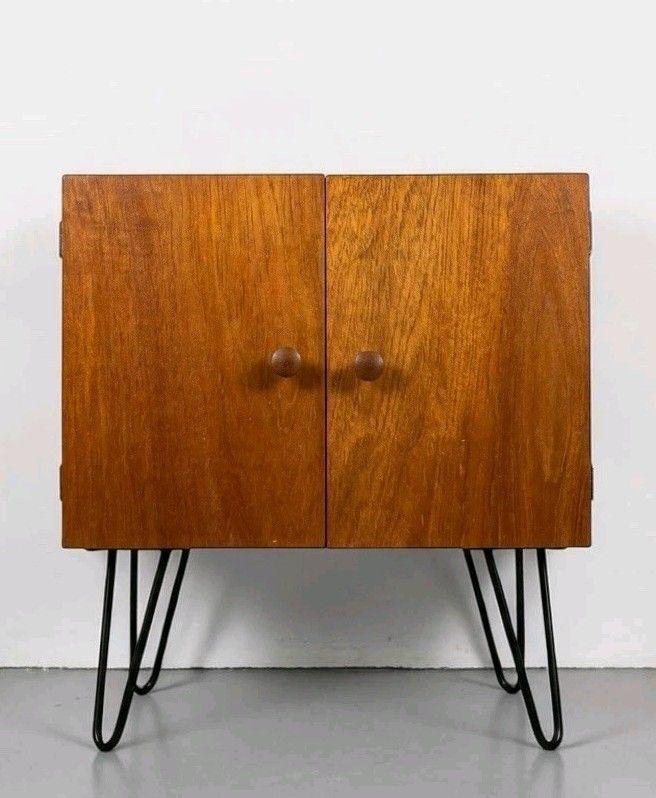 Mid Century Teak Record Cabinet Cupboard Mid Century Retro C1960s photo vinterior
