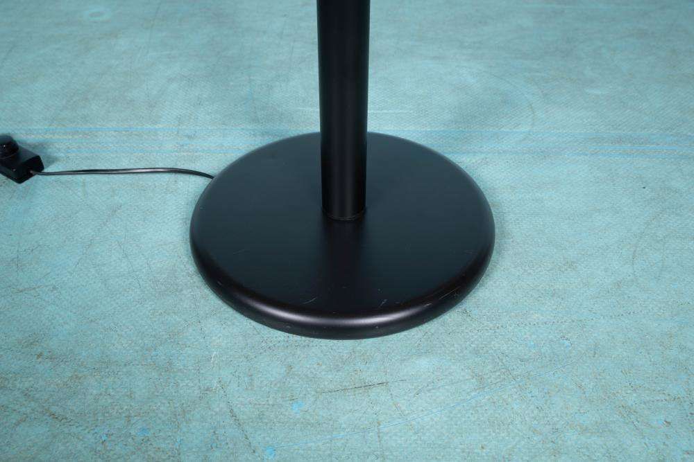 photo furniture Space Age Waterfall Glazen Vloerlamp, Minimalistische Vloerlamp Bij De Tijd: Vintage & Design Meubelen – Space Age Waterfall Glazen Vloerlamp, Minimalistische Vlo