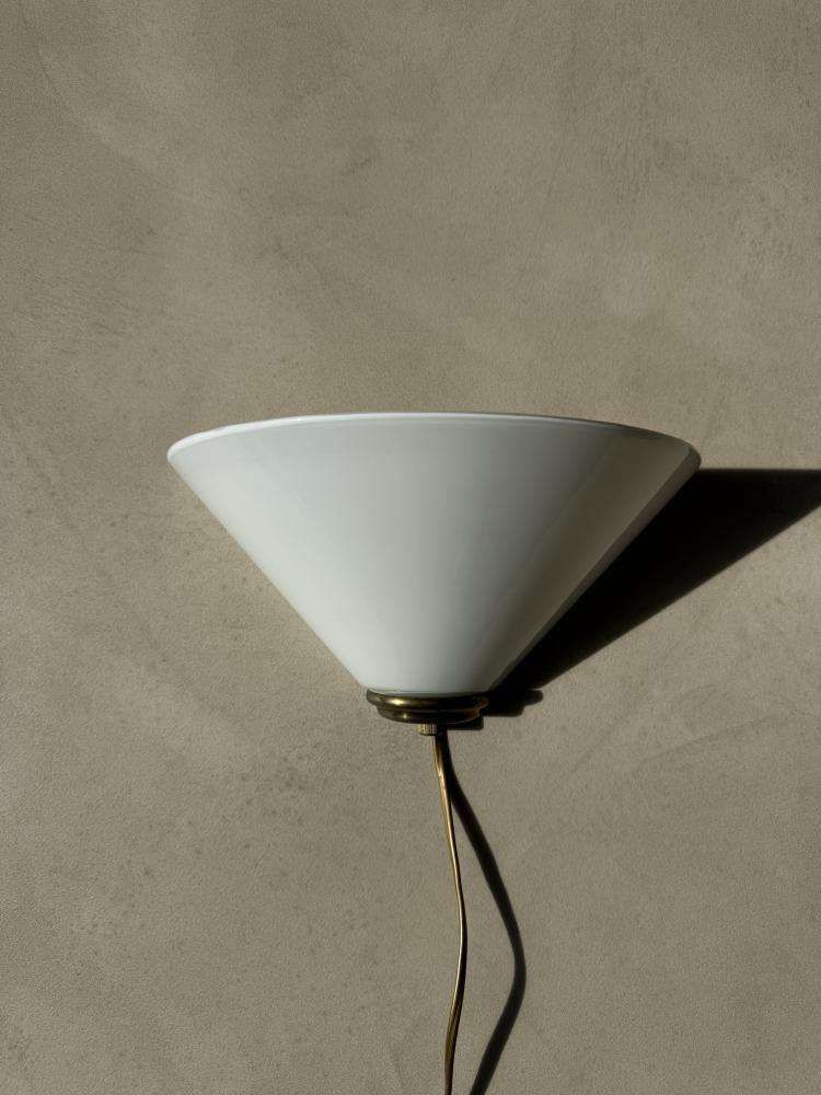 Mid Century Wandlamp Matglas Messing Jaren 1970 photo furniture