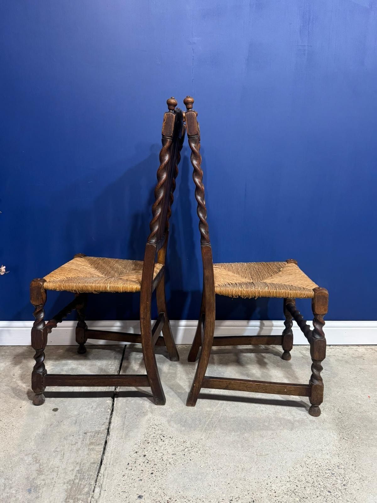 photo vinterior Victorian Barley Twist Chairs With Reed Seat Base Antique Vintage Ornate Dining