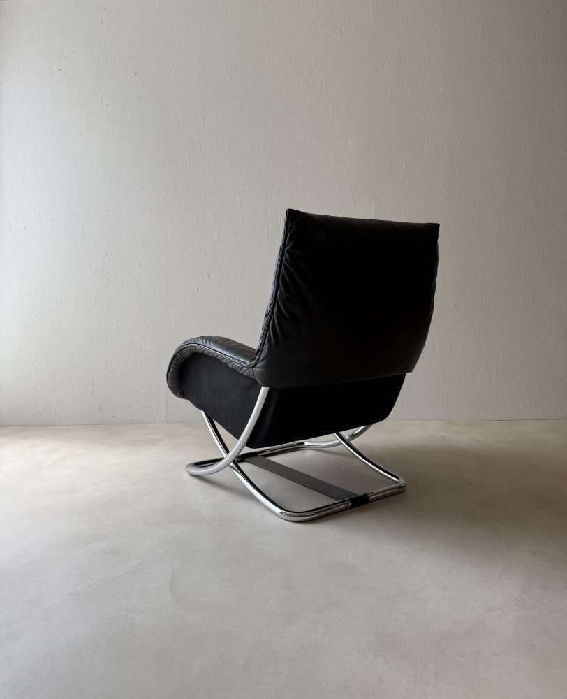 Zwitserse Lounge Fauteuil Met Ottoman – Robert Haussmann, Jaren 1980 photo furniture