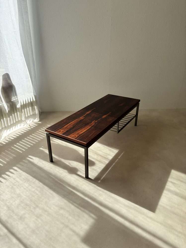 photo furniture Mid Century Design Salontafel Jaren 1960 Palissander