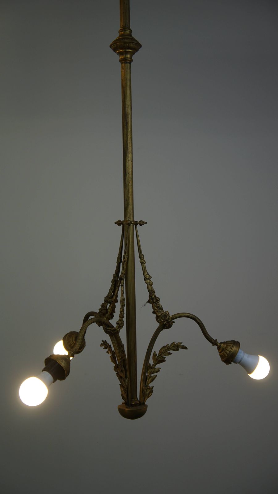 Antique Pendant Lamp With Gold Colored And Ornate Details And 3 Sockets photo vinterior