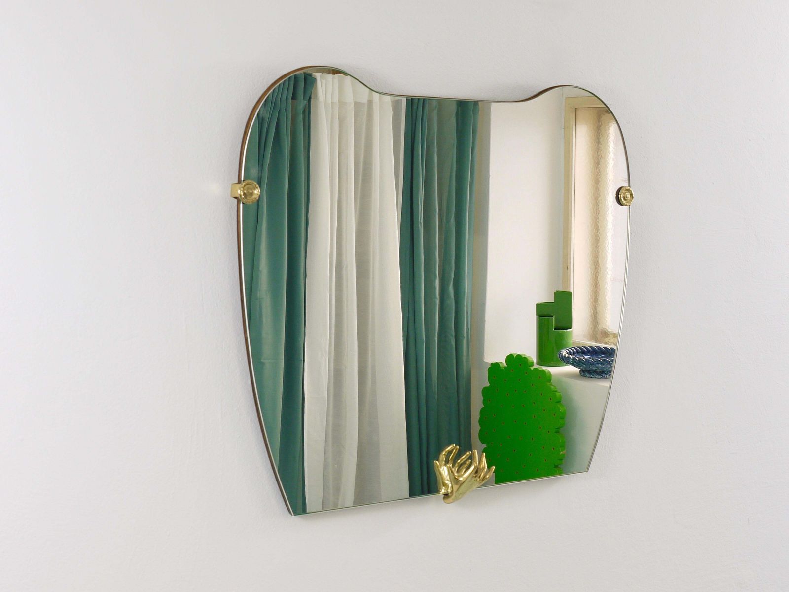Scultpural Brass Hand Mid Century Wall Mirror, Italy, 1950s photo Home Decor