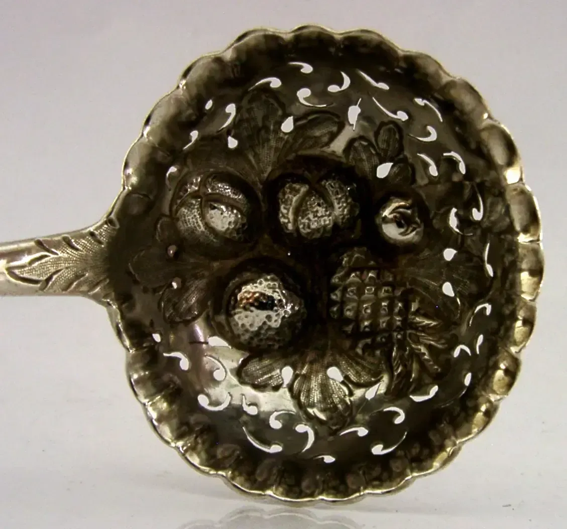 Georgian 48g Solid Sterling Silver Berry Sugar Sprinkler Sifter Spoon 1803 photo vinterior