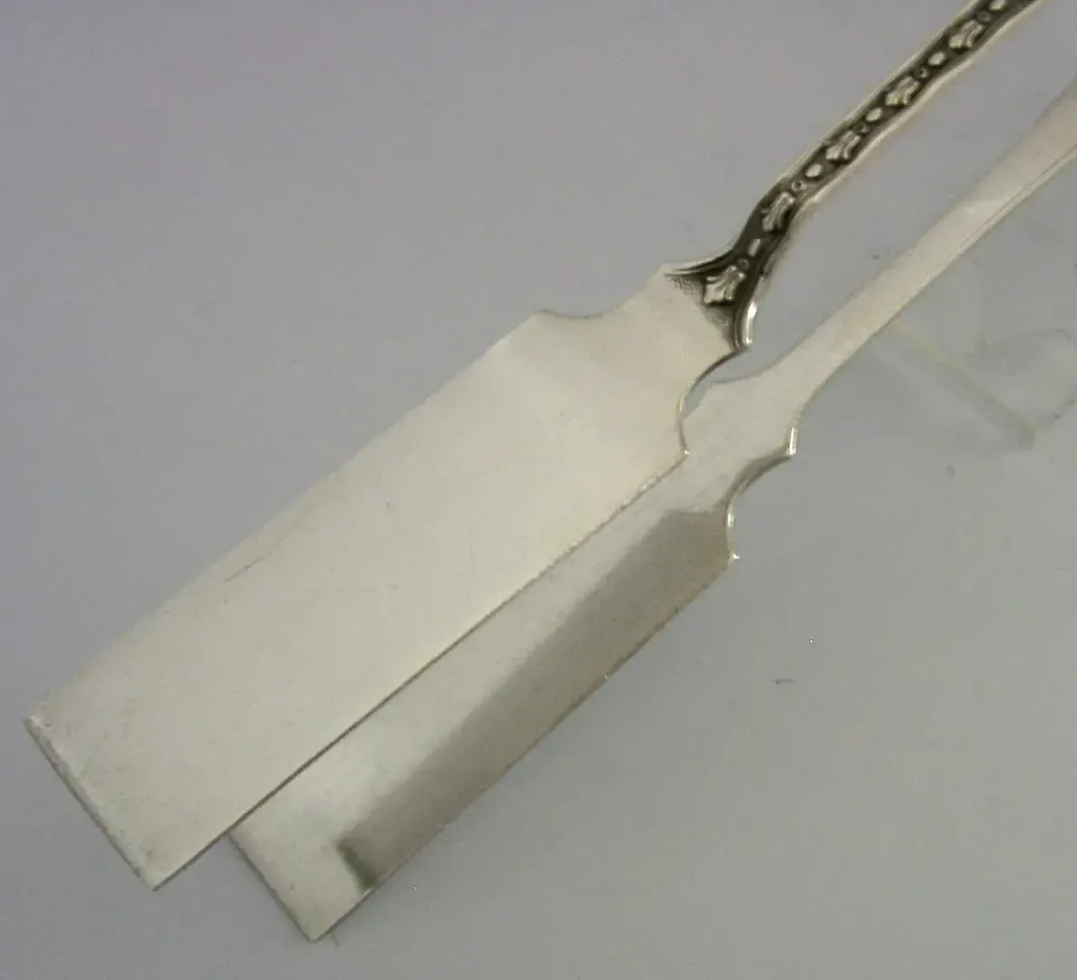 Large 148g Sterling Silver Serving Sandwich Vegetables Tongs 1963 Garrards photo 295.0