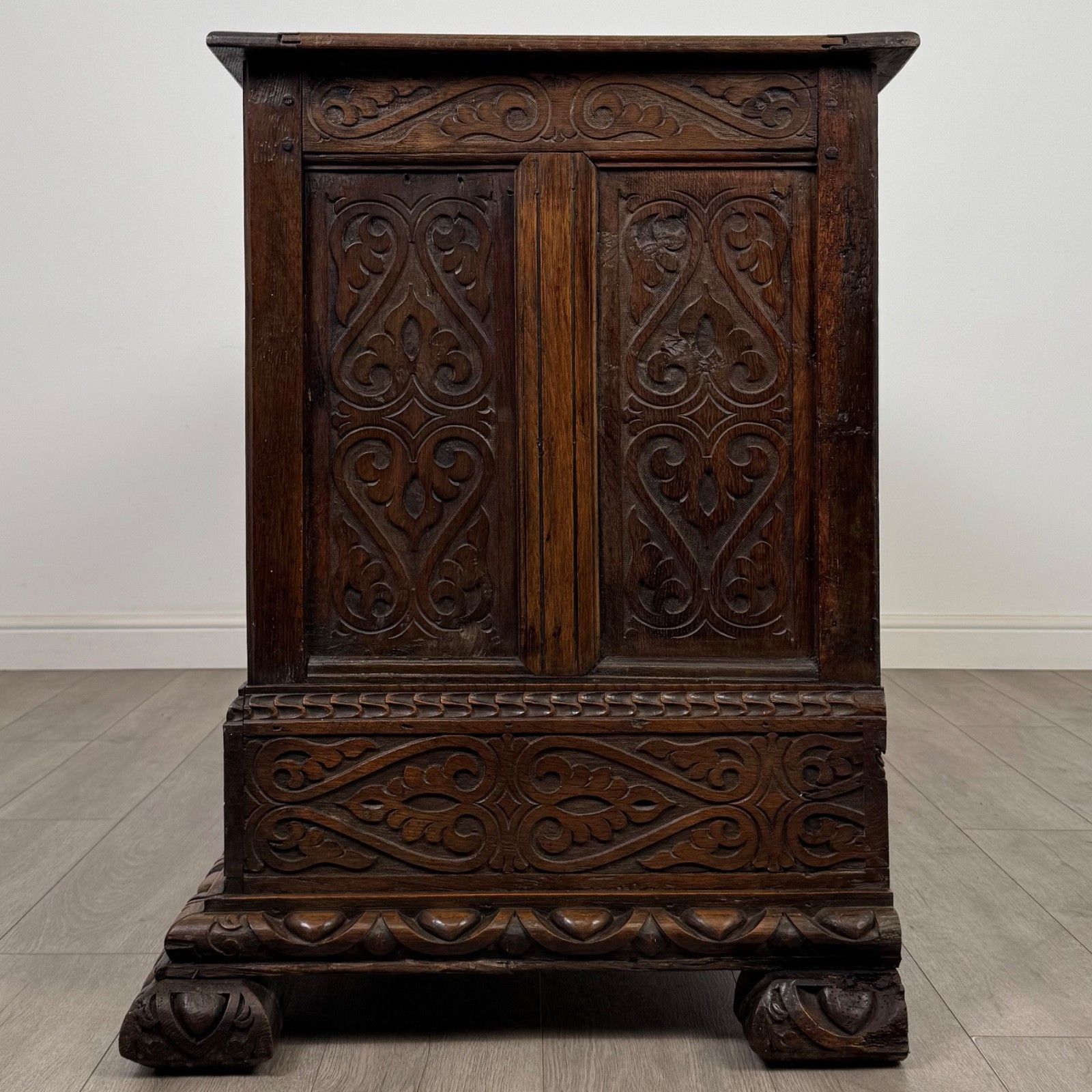 Antique 18th Century Heavily Carved Oak Georgian Coffer ( Af 5613 ) photo for sale