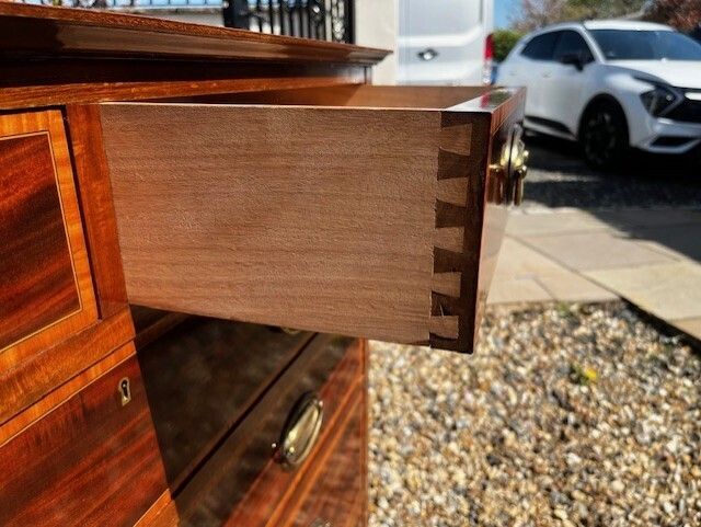 photo furniture A Fine Quality Sheraton Revival Edwardian Period Mahogany Tall Chest.