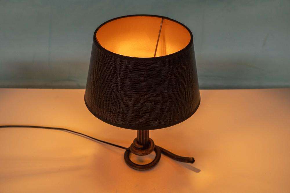 Art Deco Smeedijzeren Slanglamp Jaren 40 Tafellamp Slangenkap photo for sale