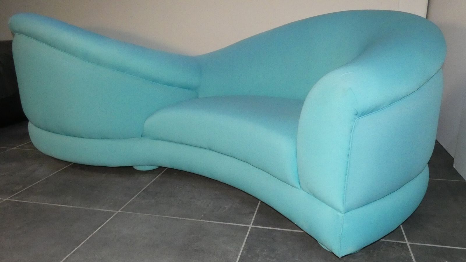 photo for sale Toi Et Moi Sofa In Jersey From Arpex International, Rome, Italy, 1970