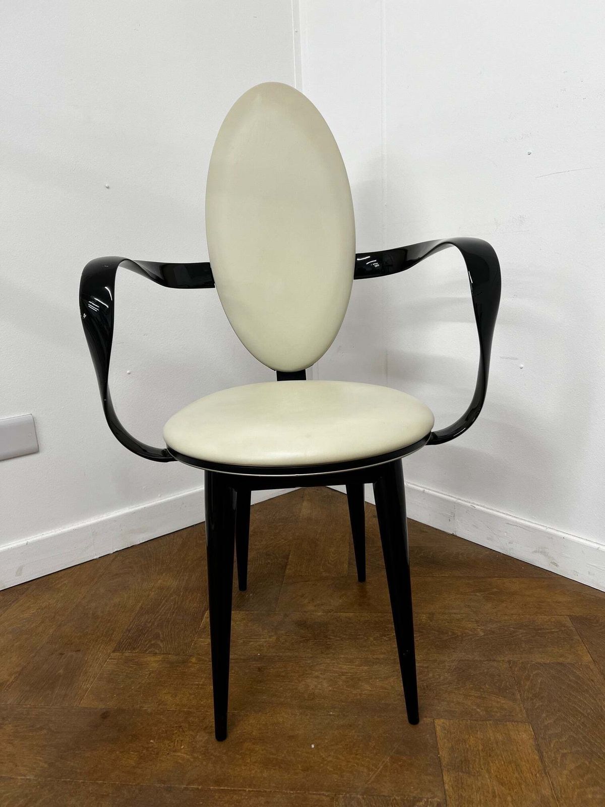 Designer Italian Reflex Bastide Cream Leather Chair Designed By Andree Putman (3 X Available) photo furniture