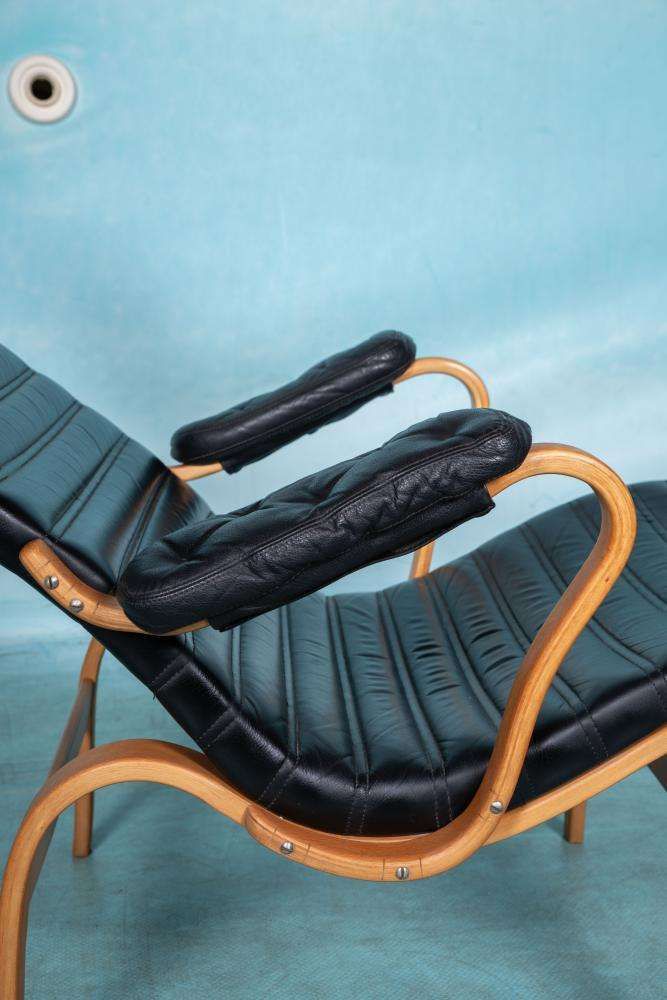 Design Lounge Fauteuil & Ottoman 70s Bruno Mathsson Pernilla photo furniture