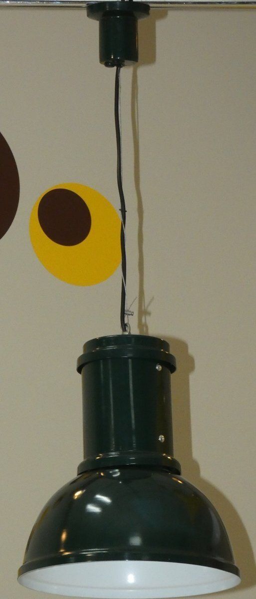 Lighting Vintage Painted Metal Pendant Lights From Fontana Arte, 1970s, Set Of 3 photo
