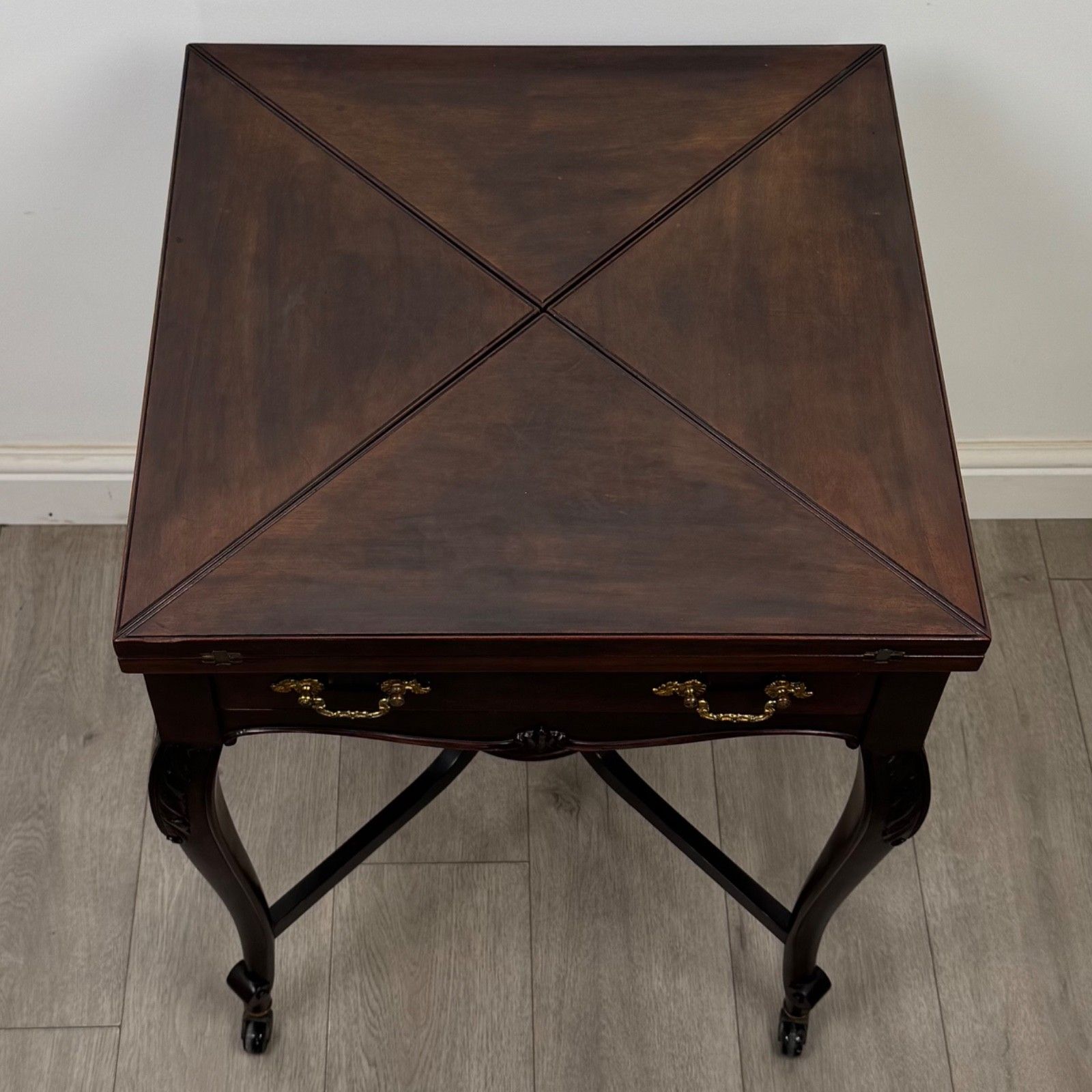 photo furniture Antique 20th Century Envelope Card Table In Mahogany ( Af 5627 )