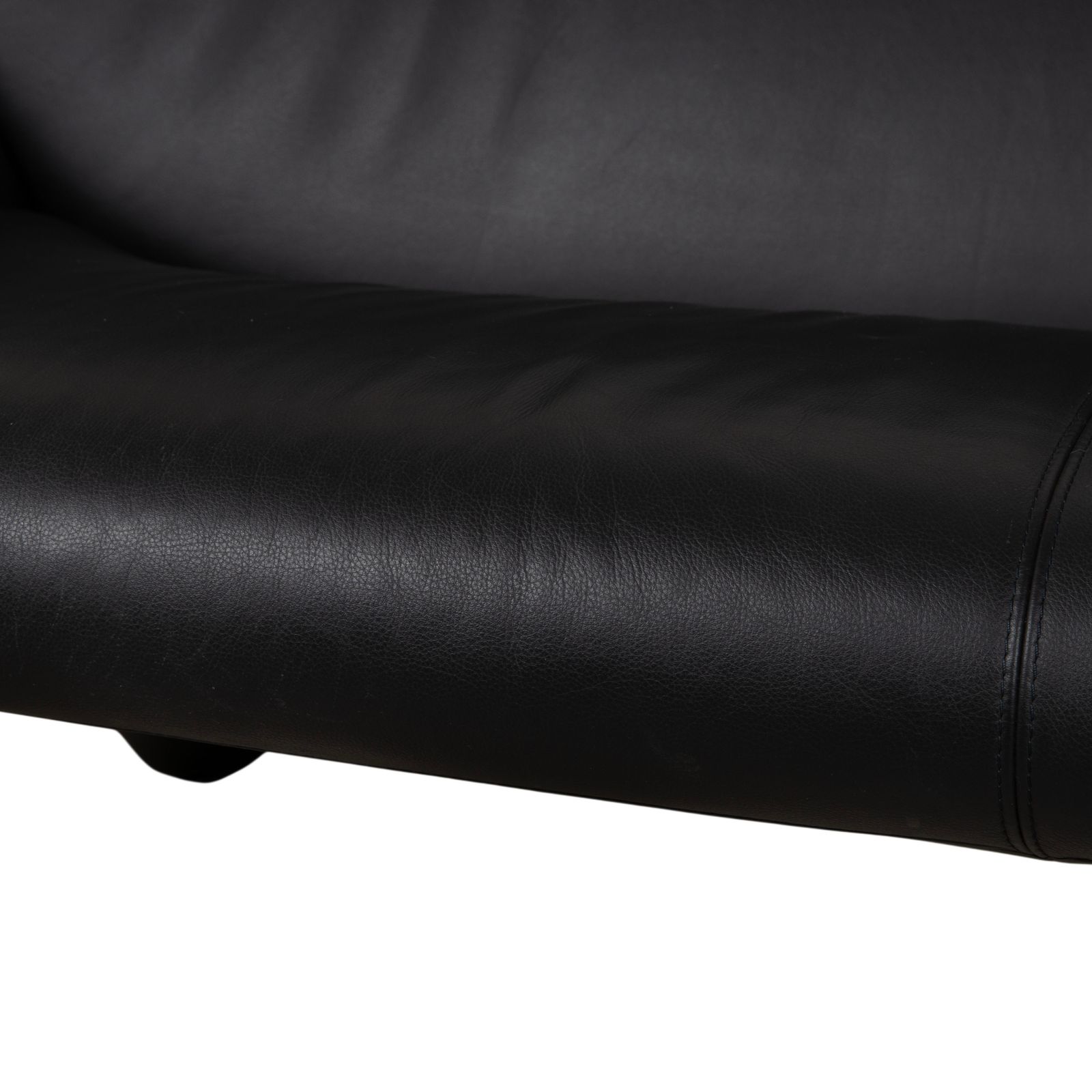Leolux Echnaton Leather Two Seater Black photo for sale