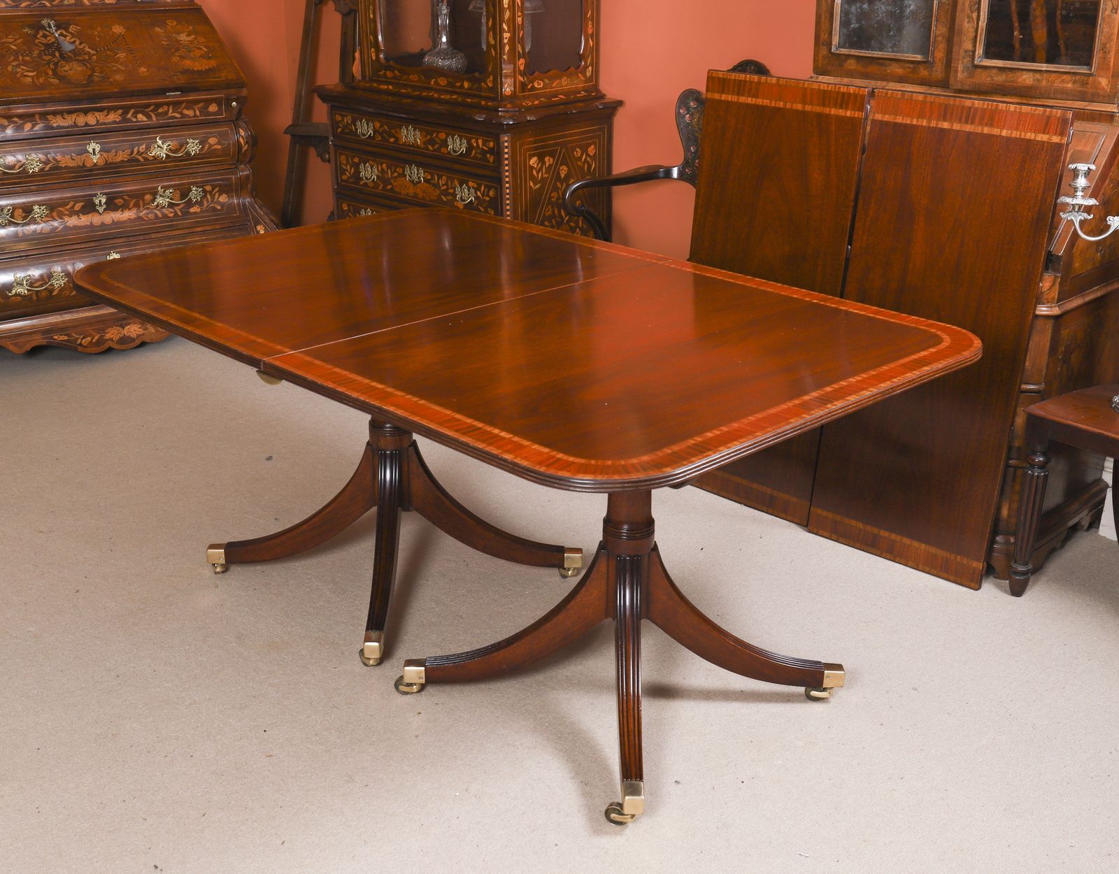 Vintage Dining Table By William Tillman & 10 Swagback Chairs 20th C photo vinterior