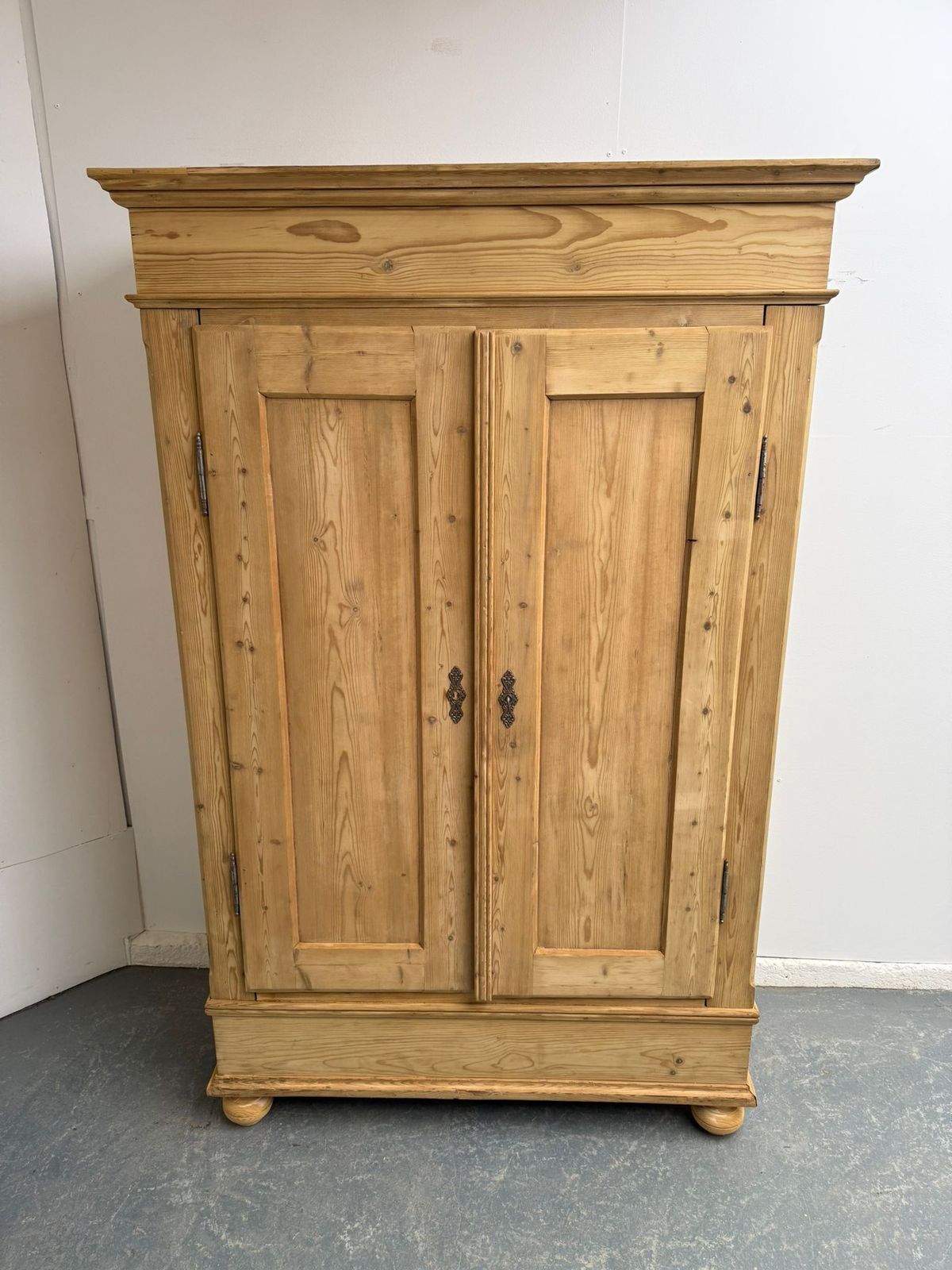 An Original Georgian Pine Shelved Knockdown Wardrobe To Paint/Wax photo 1295.0