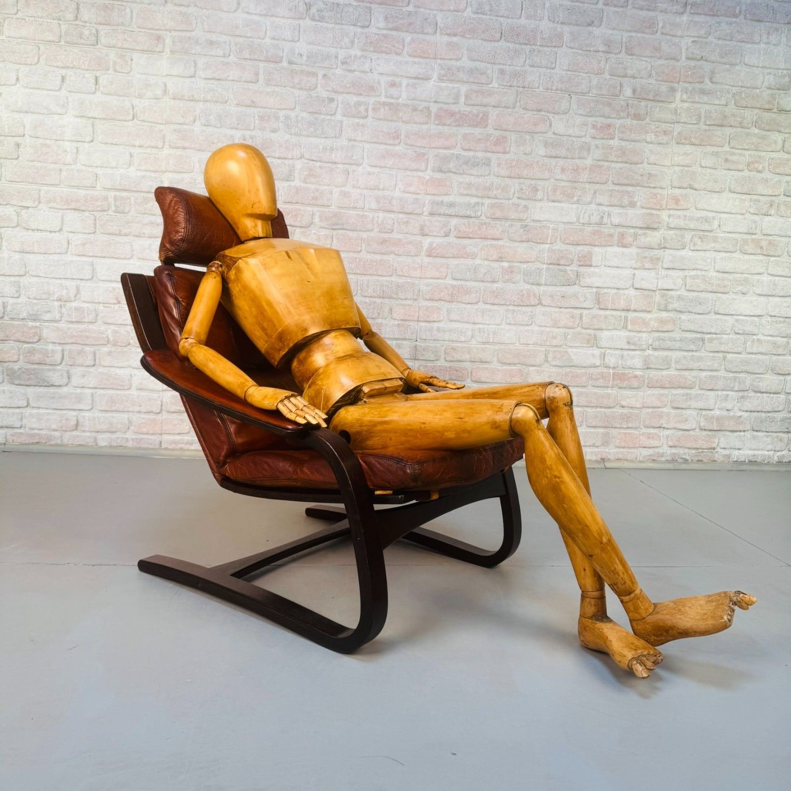 Vintage 1970s Skippers Møbler Danish Bentwood Cantilever Leather Armchair photo furniture