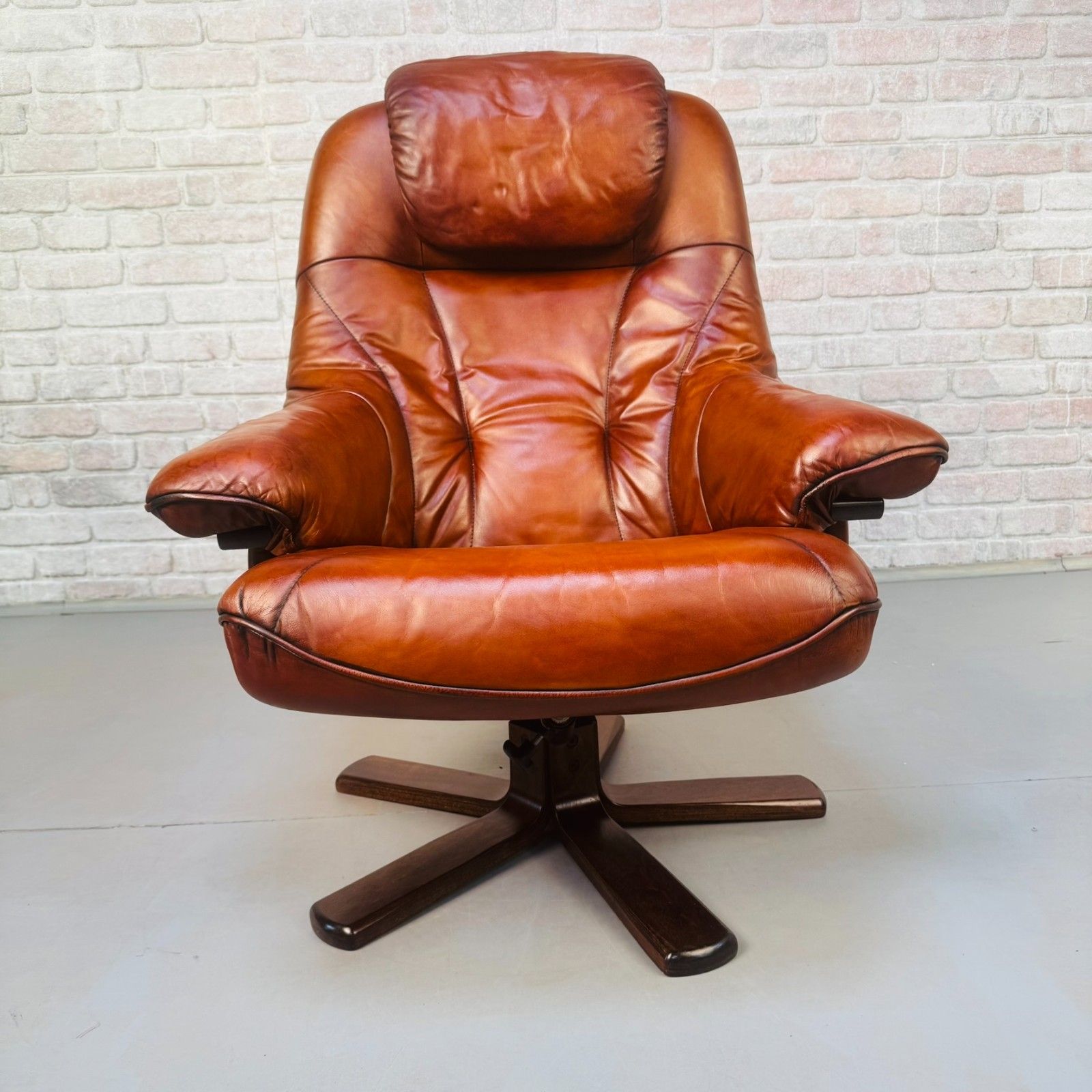 Vintage Danish Tan Leather Reclining Chair & Matching Footstool photo 935.0