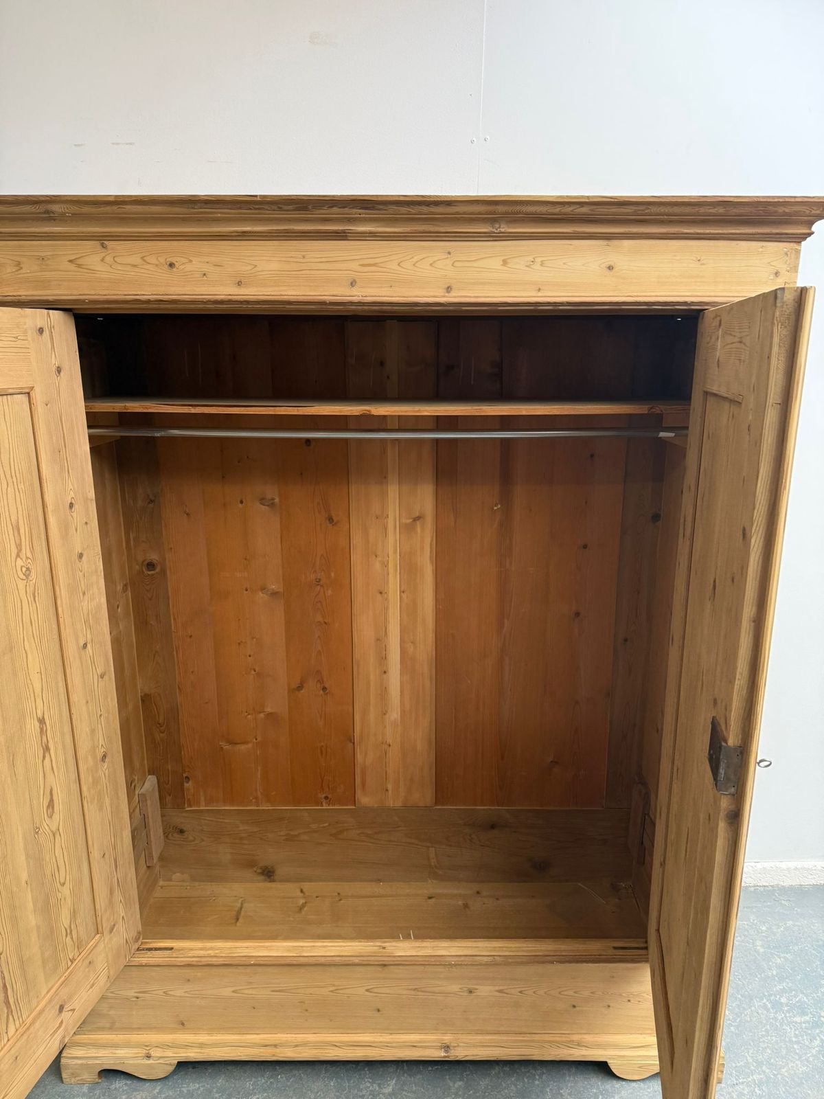 Furniture A Low Cottage Georgian Pine Knockdown Wardrobe To Paint/Wax photo