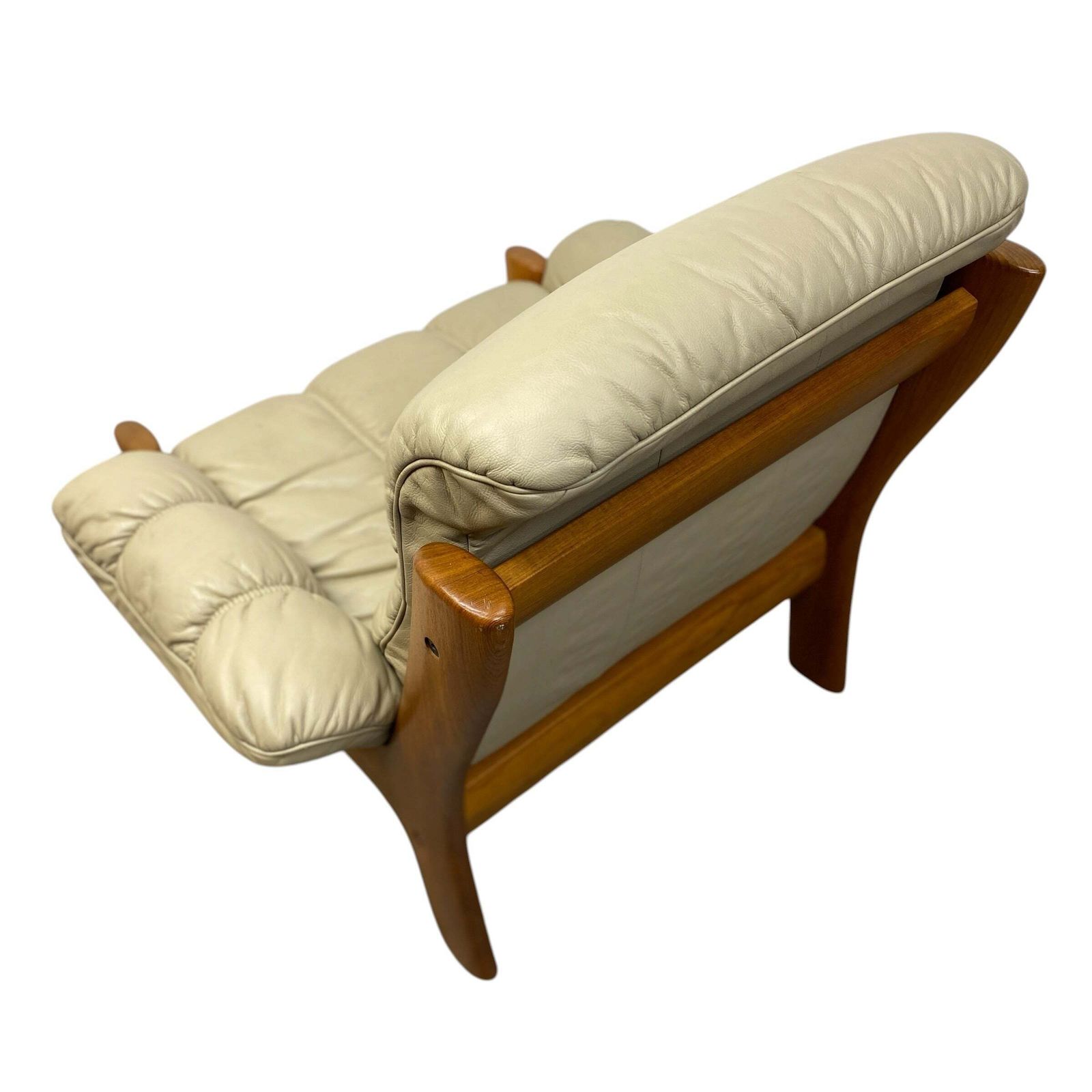 photo vinterior Ekornes 'Montana' Armchair Ottoman Norwegian