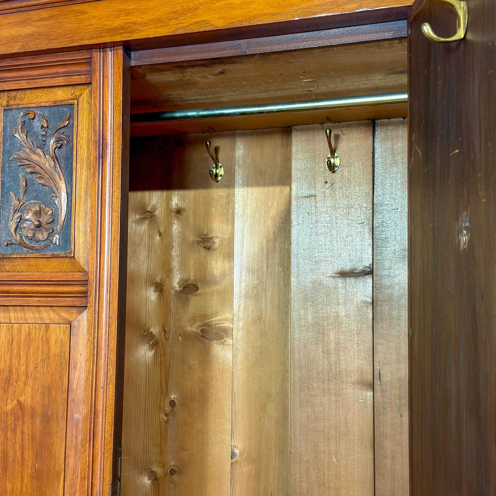 Furniture Antique Edwardian Walnut Wardrobe | Antique Wardrobe | Storage Cupboard | Antique Storage | Vintage Furniture photo