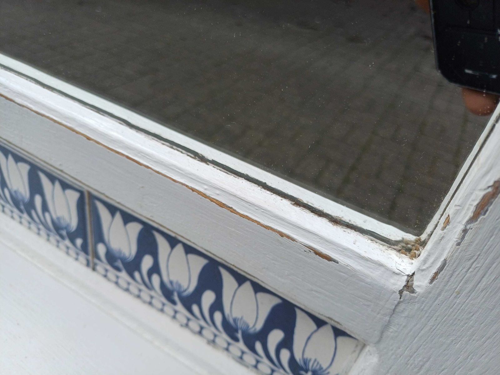 185.0 Vintage White Pine Wall Mirror Blue Tulip Tile Shelf Bathroom Hallway Kitchen Shabby Chic Rustic Farmhouse Decor photo