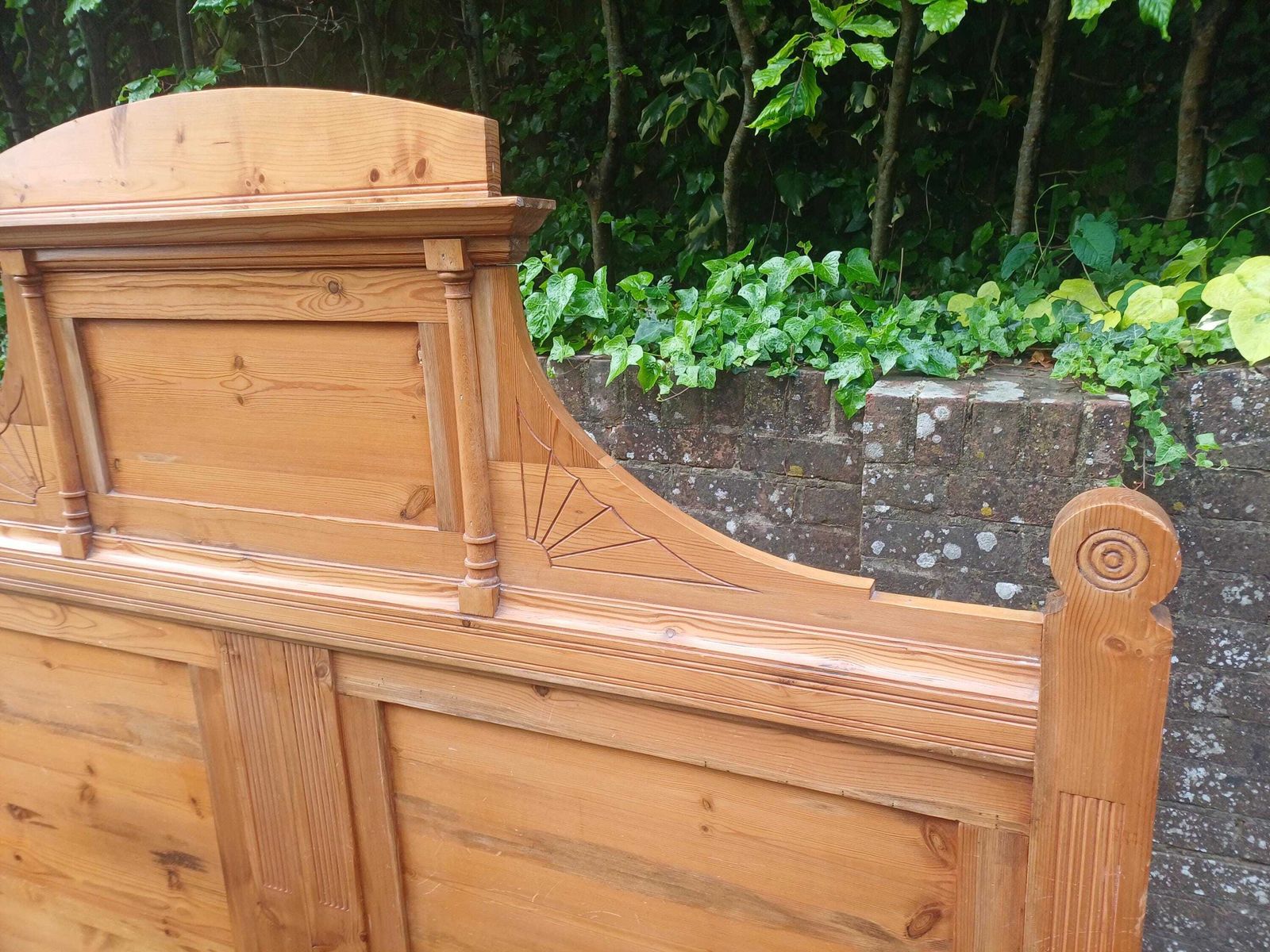 photo vinterior Antique French 5 Ft Plus Bed Pine Frame Project Bedstead Double Stripped Wood Ornate Headboard Diy Restoration Project