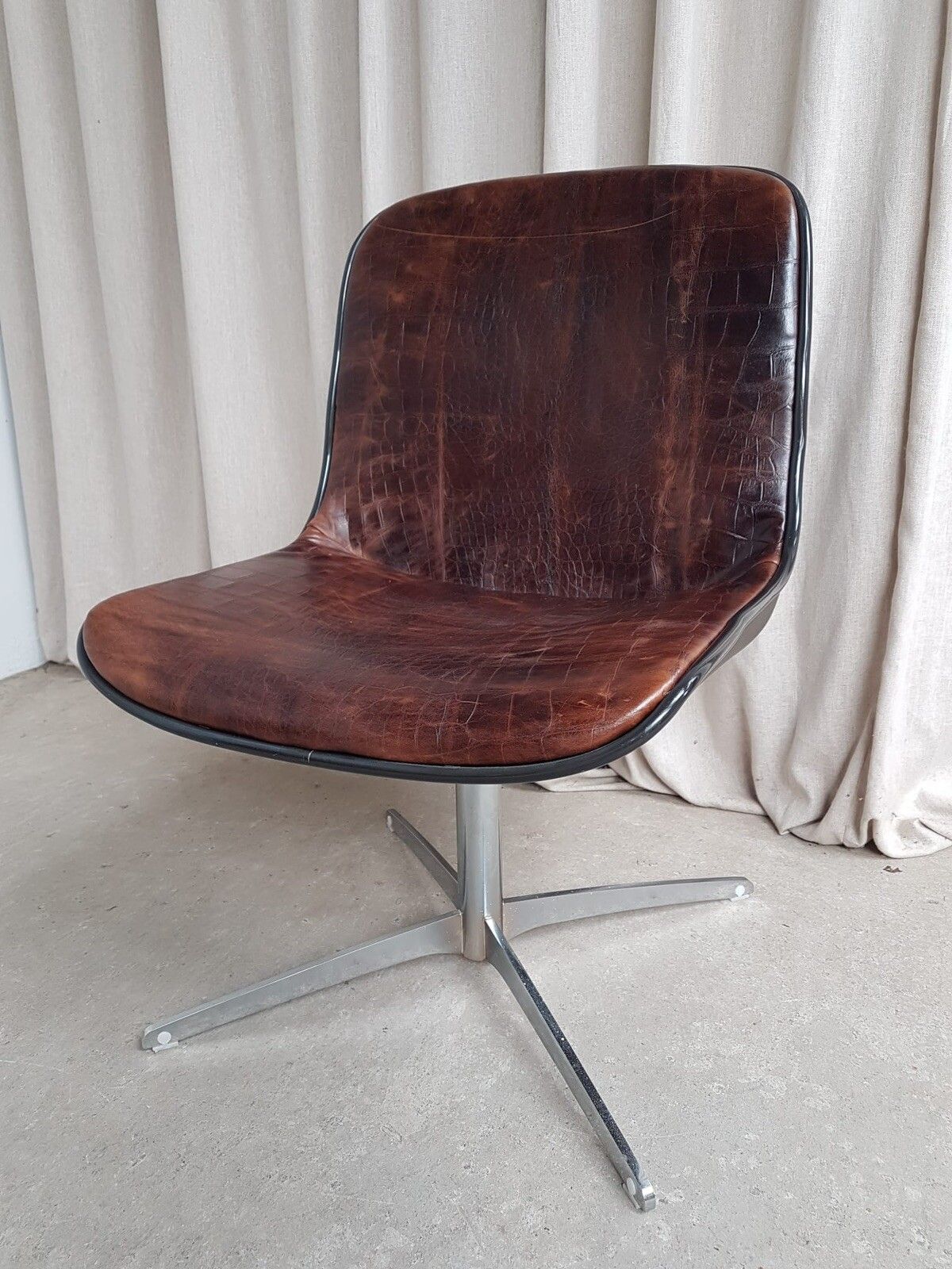 Vtg Mid Century Modernist Chrome Leather Swivel Chair By Charles Pollock #389 photo vinterior
