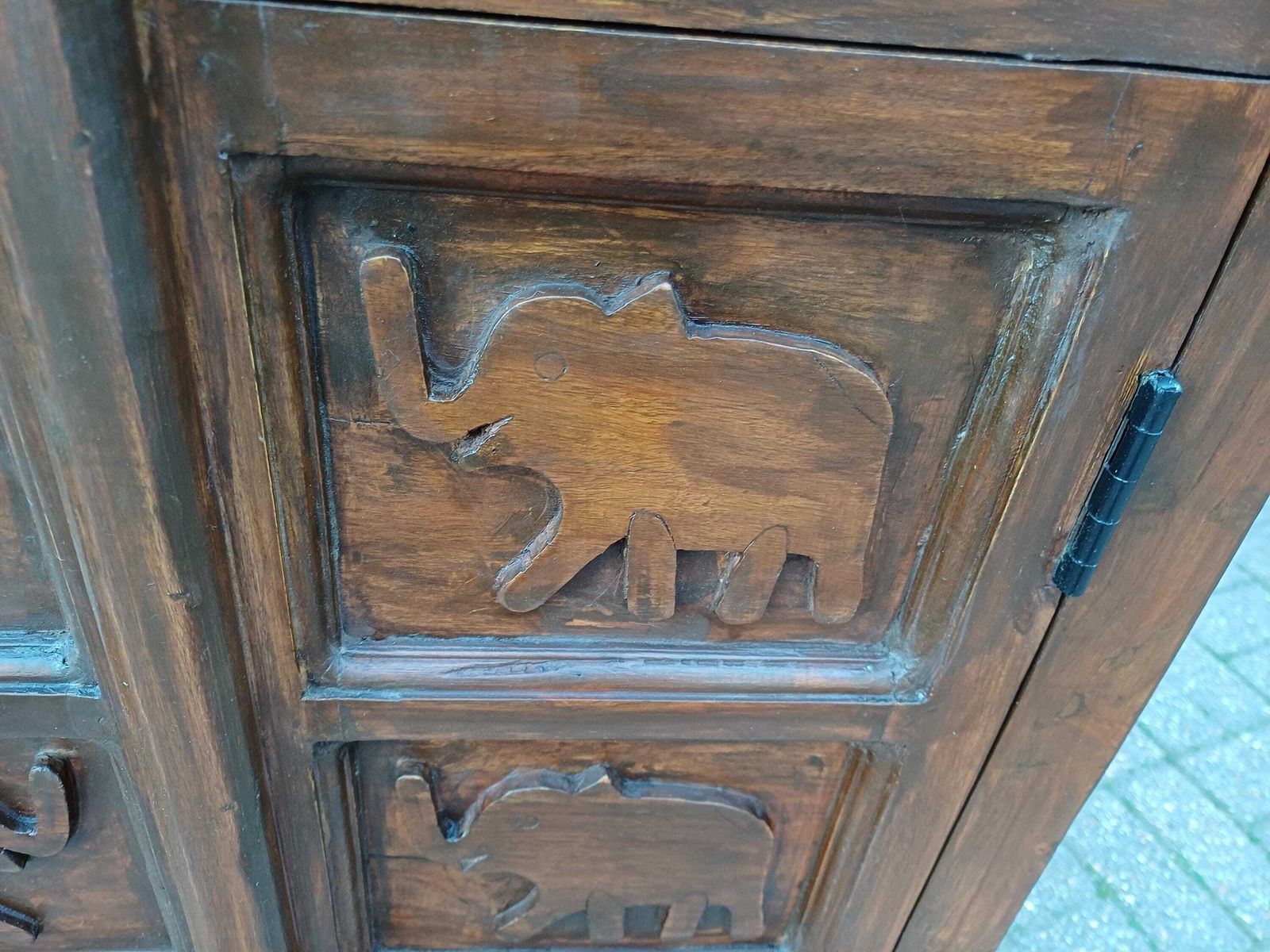photo vinterior Pair Vintage Teak Elephant Cupboards Shelving Unit Drawer Cabinet Mid Century Storage Solid Wood Bedside Cabinets