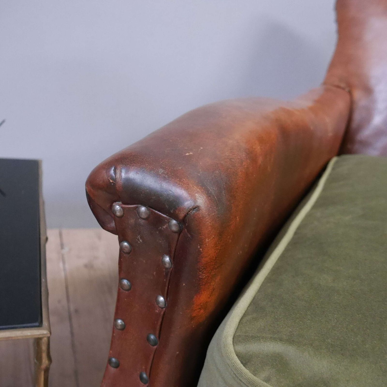 Pair Of Early 20th C English Leather Club Chairs photo vinterior